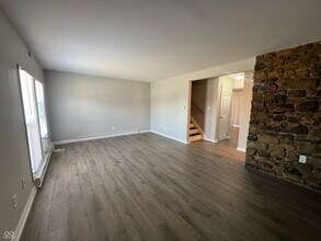 3357 Ashley Ln in Indianapolis, IN - Building Photo - Building Photo