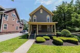 49 Vick Park A in Rochester, NY - Building Photo