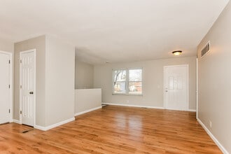 93 Jane Dr in St. Peters, MO - Building Photo - Building Photo