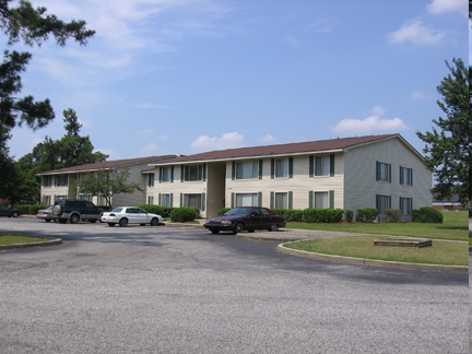 Westwood Apartments in Manning, SC - Building Photo