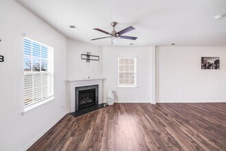 7411 Foxgate Cir in Charlotte, NC - Building Photo - Building Photo