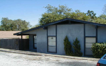 2813-3001 Parker Ln in Austin, TX - Building Photo - Building Photo