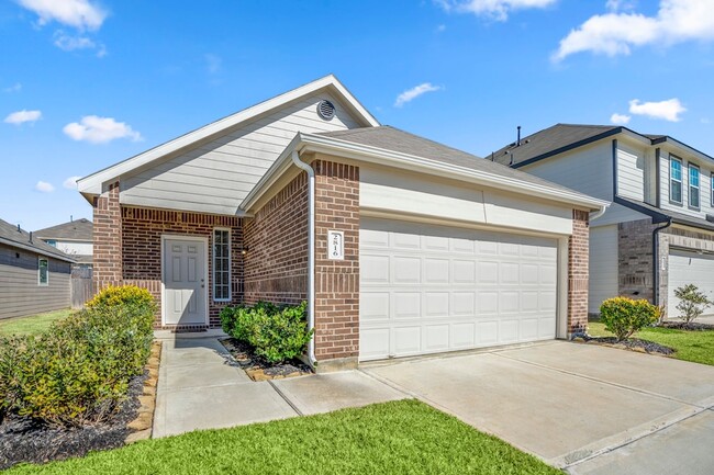 property at 2816 Madison Dr