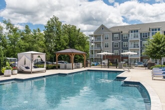 Commonwealth Apartments in Midlothian, VA - Foto de edificio - Building Photo