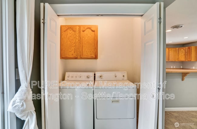 1909 Guy Wetzel St in Port Orchard, WA - Building Photo - Building Photo