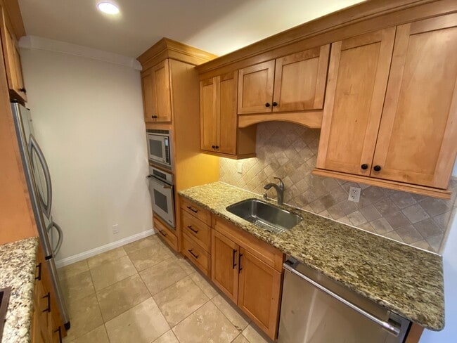 1441 Marchbanks Dr in Walnut Creek, CA - Building Photo - Building Photo