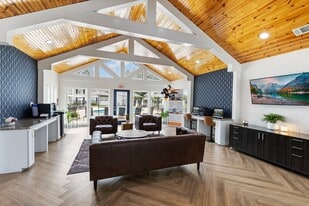 Mia LXMI Westchase East in Houston, TX - Building Photo