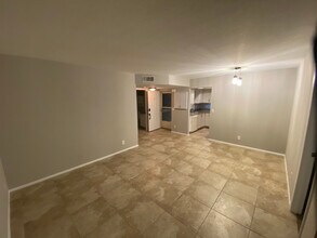 1566 SE Royal Green Cir, Unit V204 in Port St. Lucie, FL - Building Photo - Building Photo