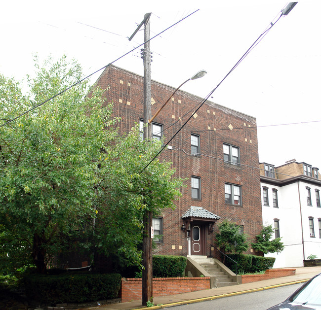 5706 Walnut St in Pittsburgh, PA - Building Photo - Building Photo