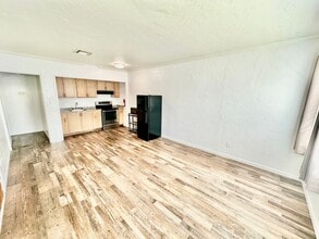 1602 N Wishon Ave in Fresno, CA - Building Photo - Building Photo