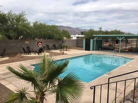 Thurber Terrace in Tucson, AZ - Building Photo