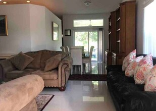 862 Vista Meadows Dr in Weston, FL - Building Photo - Building Photo