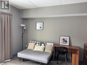 321 Spruce St in Waterloo, ON - Building Photo - Building Photo