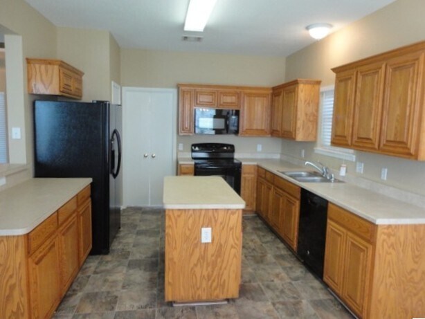 1720 Triumph Trl in Arlington, TX - Building Photo - Building Photo