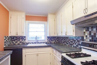 3917 Halifax Rd in Wilmington, NC - Building Photo - Building Photo