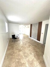 1240 SE 28th Ct, Unit 101 in Homestead, FL - Building Photo - Building Photo