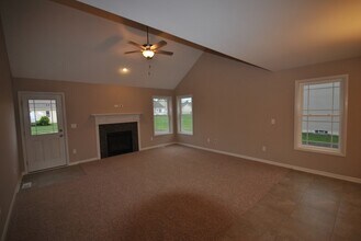 3896 Jody Ct in Blasdell, NY - Building Photo - Building Photo