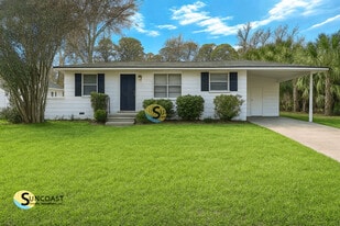 10310 Briarcliff Rd E in Jacksonville, FL - Building Photo