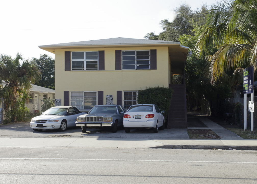 82nd Street Apartments in Miami, FL - Foto de edificio