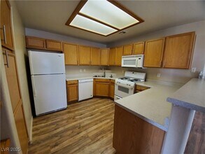 9580 W Reno Ave, Unit 216 in Las Vegas, NV - Building Photo - Building Photo
