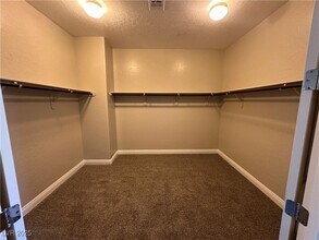 7878 Langara Ave in Las Vegas, NV - Building Photo - Building Photo