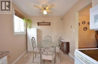 370 E 24th St in Hamilton, ON - Building Photo - Building Photo