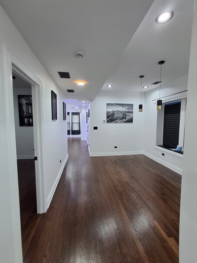 7939 S Justine St in Chicago, IL - Building Photo - Building Photo