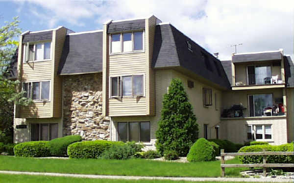 10440 Mayfield Ave in Oak Lawn, IL - Building Photo