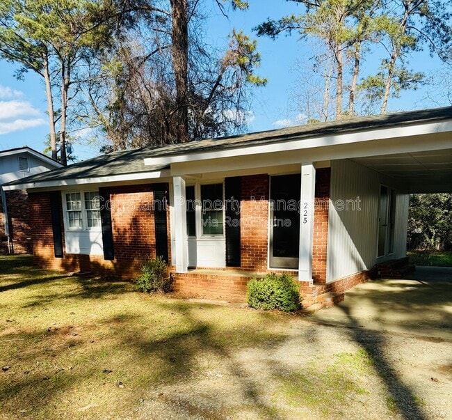 225 Woodland Trail in Warner Robins, GA - Building Photo - Building Photo