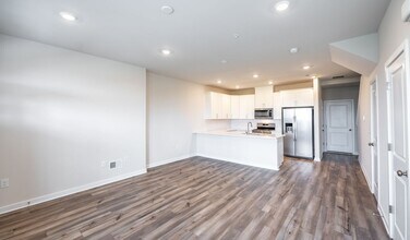 713 Platinum Dr in Phoenixville, PA - Building Photo - Building Photo