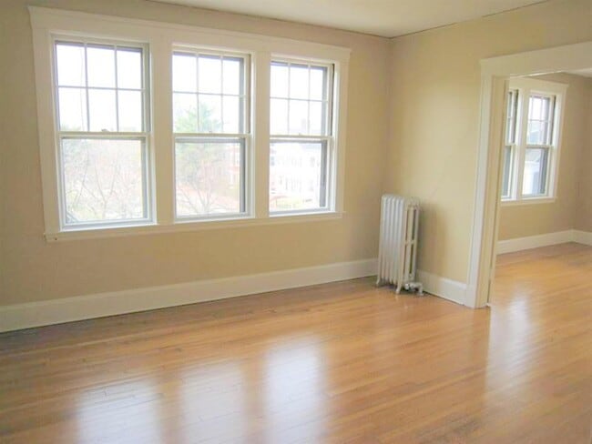 172 Norfolk St, Unit 8