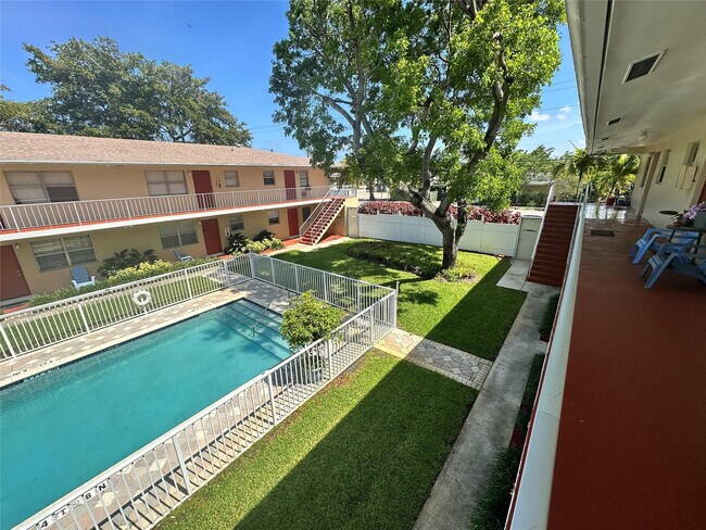 305 NE 16th St in Fort Lauderdale, FL - Building Photo - Building Photo