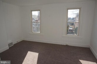 221 E Wood St in Norristown, PA - Building Photo - Building Photo