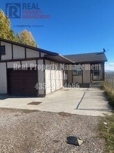 860 N 1500 E in Vernal, UT - Building Photo - Building Photo