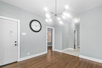 4342 W Maypole Ave in Chicago, IL - Building Photo - Building Photo