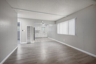 Pennsylvania Place in Davis, CA - Foto de edificio - Interior Photo