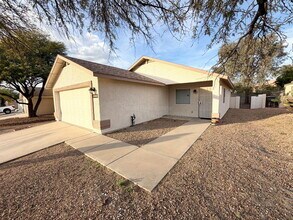 10069 E Paseo San Ardo in Tucson, AZ - Building Photo - Building Photo