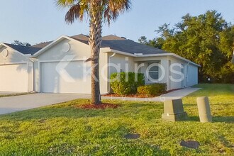9119 Aegean Cir in Lehigh Acres, FL - Building Photo - Building Photo