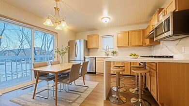 126 Thomson Ln in Oregon, WI - Building Photo - Building Photo