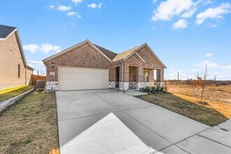 6653 Vly Lk Ln in Fort Worth, TX - Building Photo - Building Photo