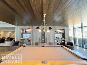 700 N La Salle Dr, Unit 1 in Chicago, IL - Building Photo - Building Photo