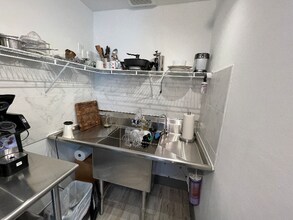 2116 NE 8th Pl in Cape Coral, FL - Foto de edificio - Building Photo