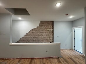 372 Main St, Unit 3 in Paterson, NJ - Building Photo - Building Photo