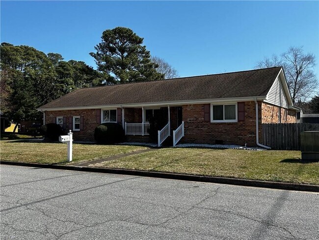 property at 436 Longleaf Rd