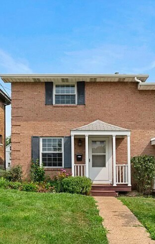 301 E James St in Munhall, PA - Building Photo