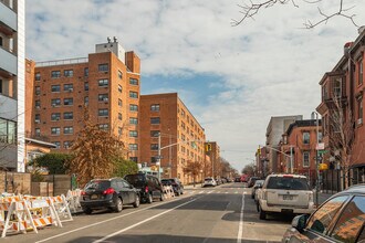 707 Willoughby Ave in Brooklyn, NY - Building Photo - Building Photo