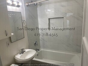 2081-2081 Bacon St in San Diego, CA - Building Photo - Building Photo