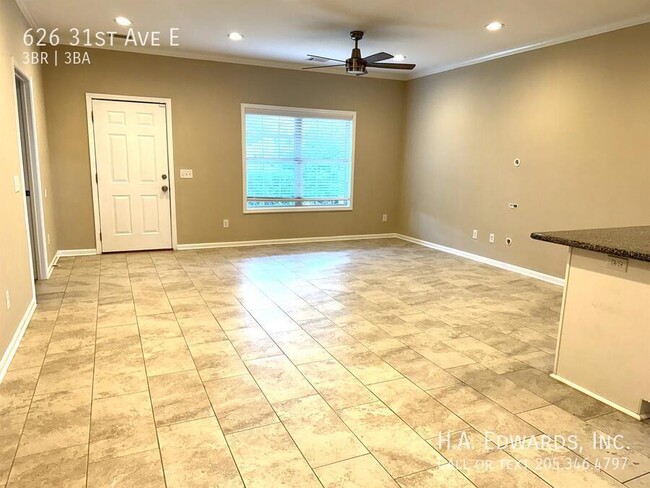 626 31st Ave E in Tuscaloosa, AL - Foto de edificio - Building Photo