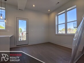 2120 W Belmont Ave in Chicago, IL - Building Photo - Building Photo