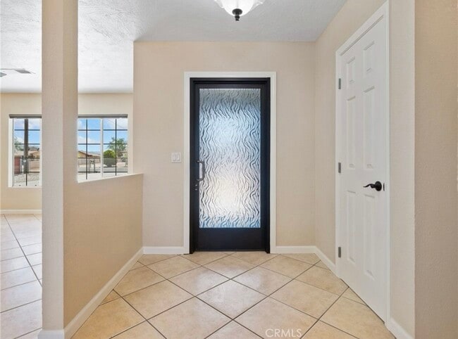 17970 Pitache St in Hesperia, CA - Foto de edificio - Building Photo